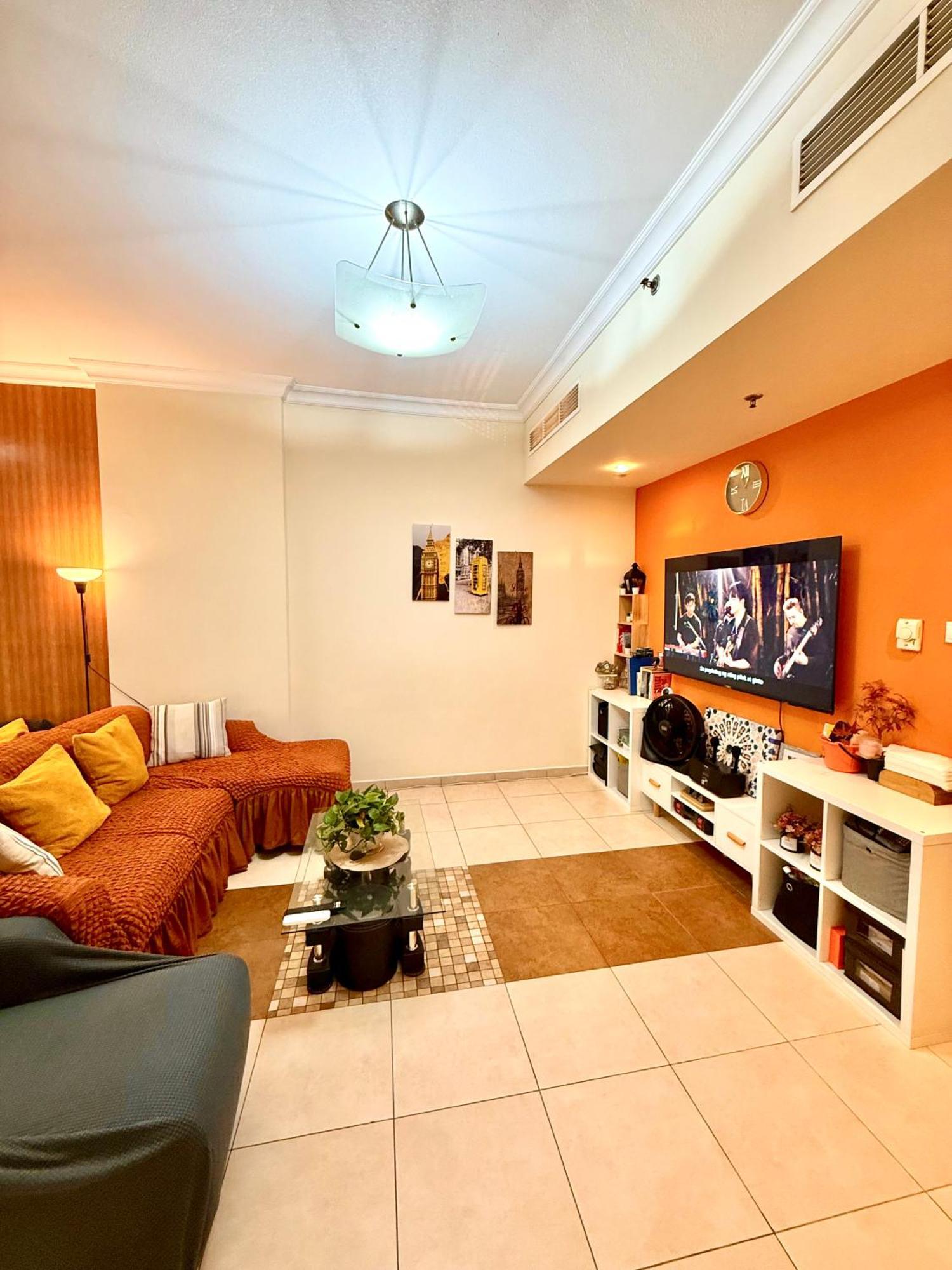 Jdee's Shared Dubai